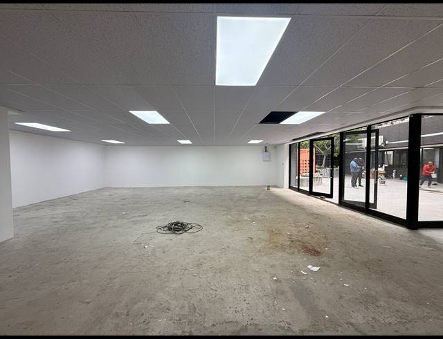 390M² RETAIL TO LET IN ROSEBANK